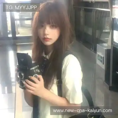 韶靓影