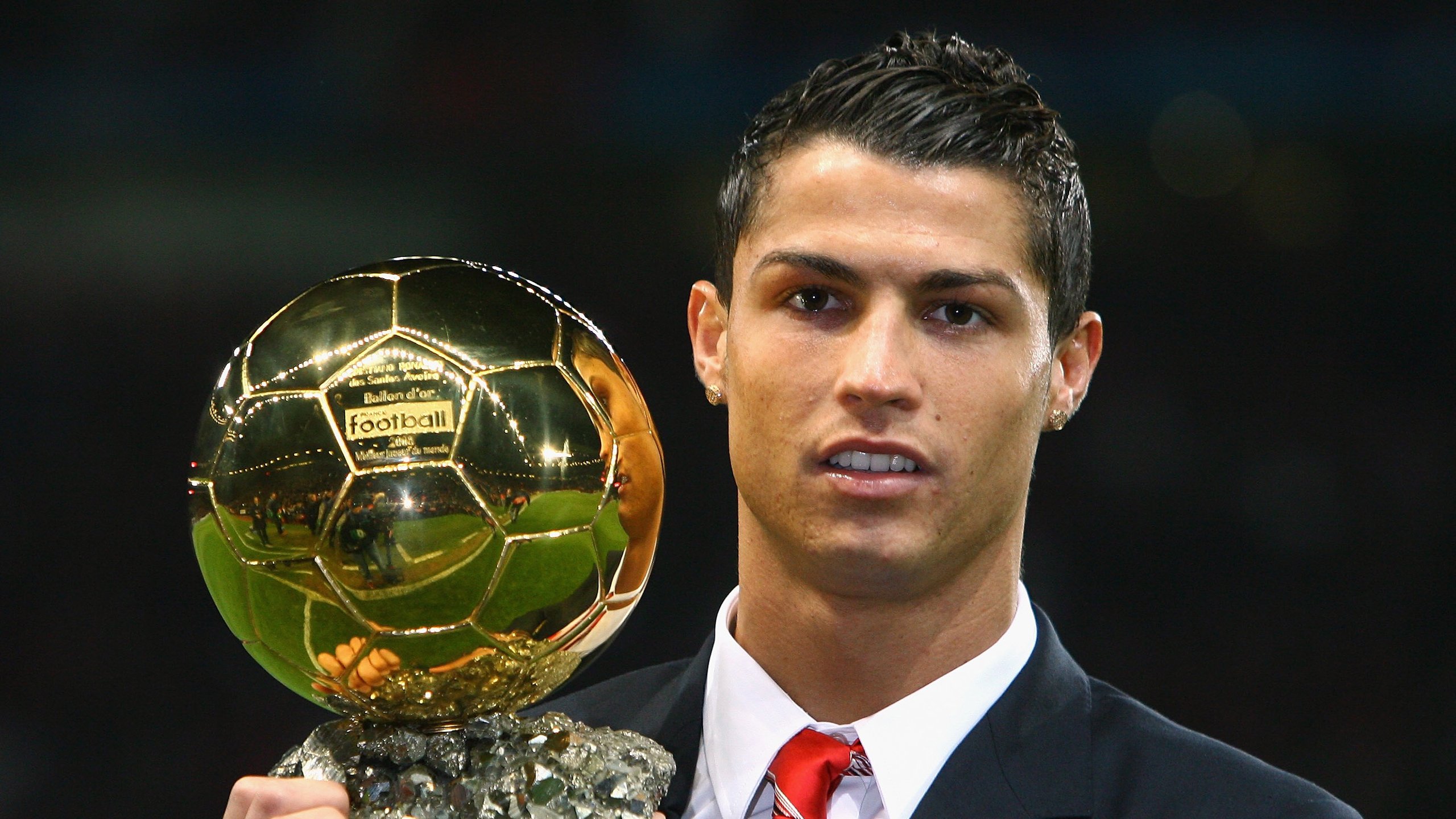 开云体育官网上-观众沉浸式观赛体验走进现实，沉浸式参观